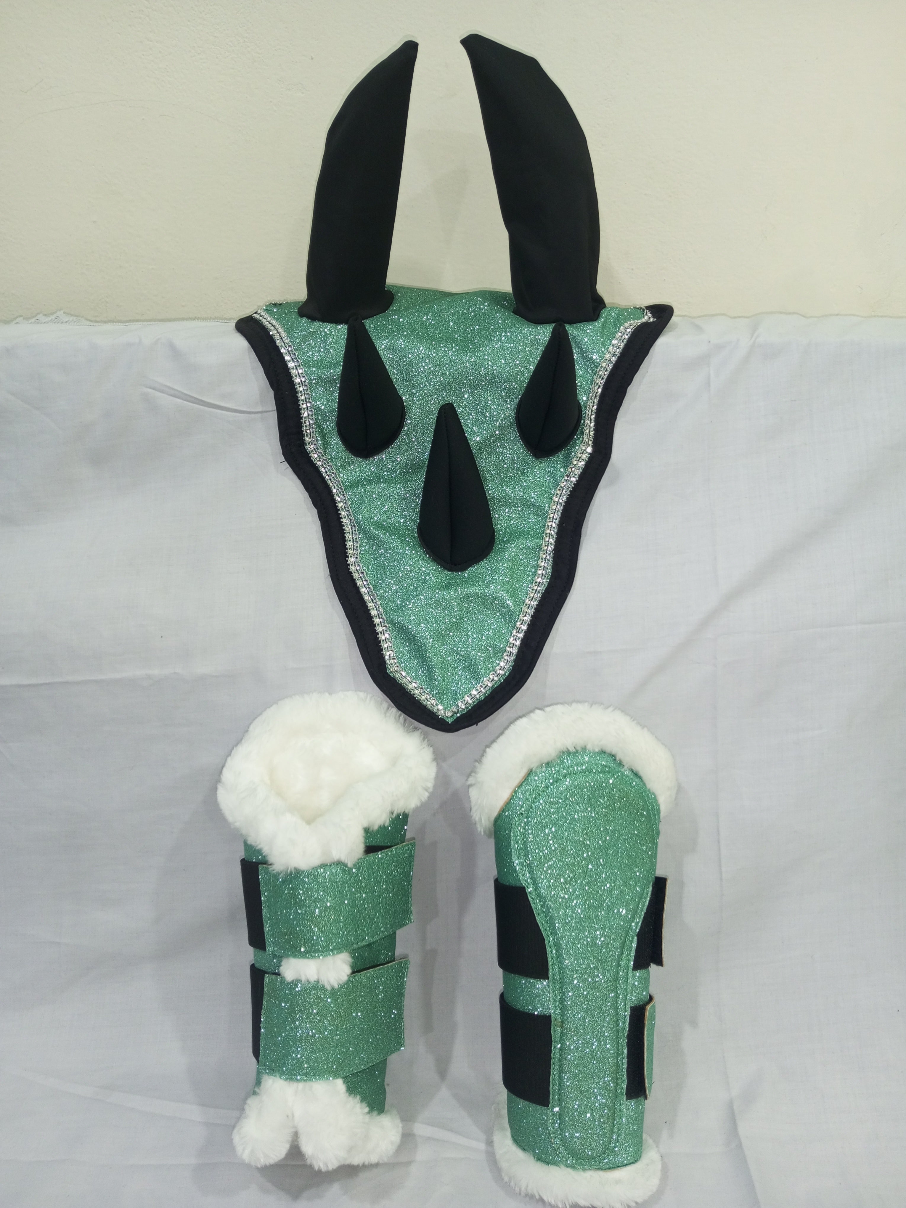 Green Horse Saddle Pad, Ear Bonnet & Horse Boot Set